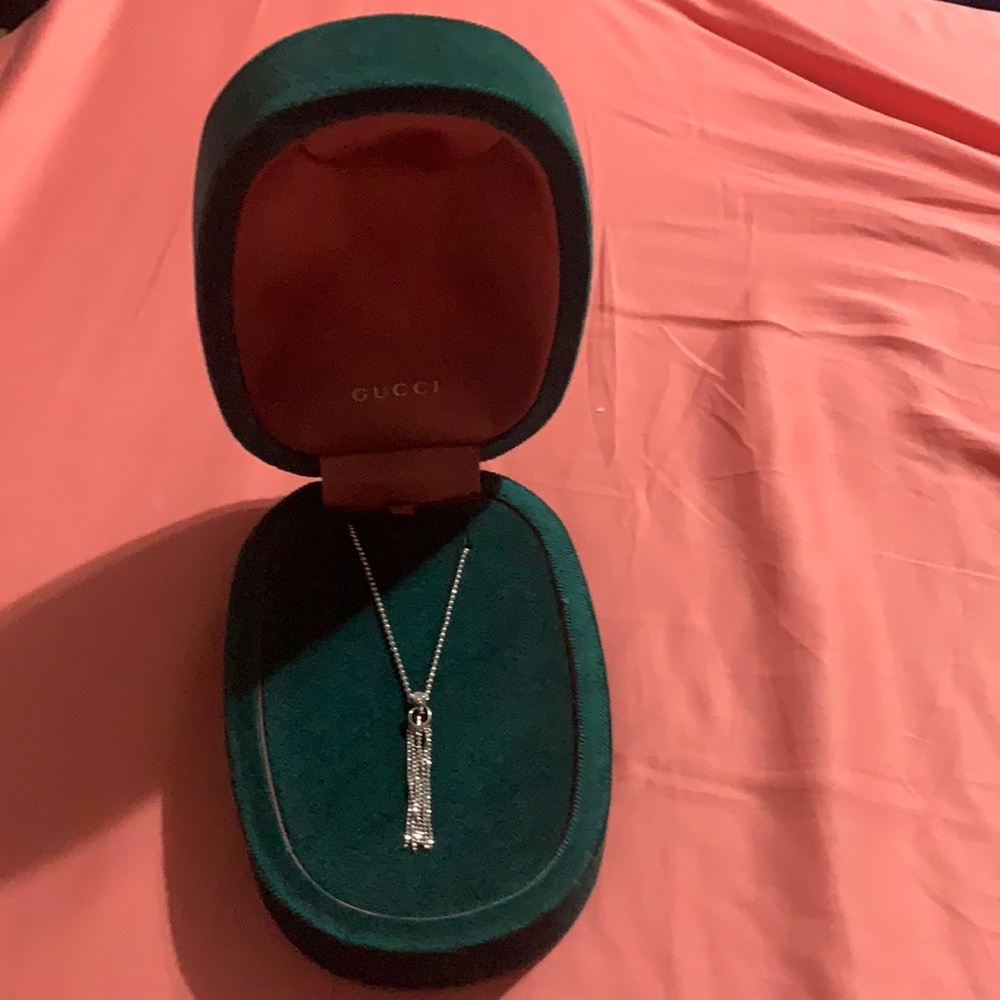 NWT Gucci 18k white gold GG tassel necklace.